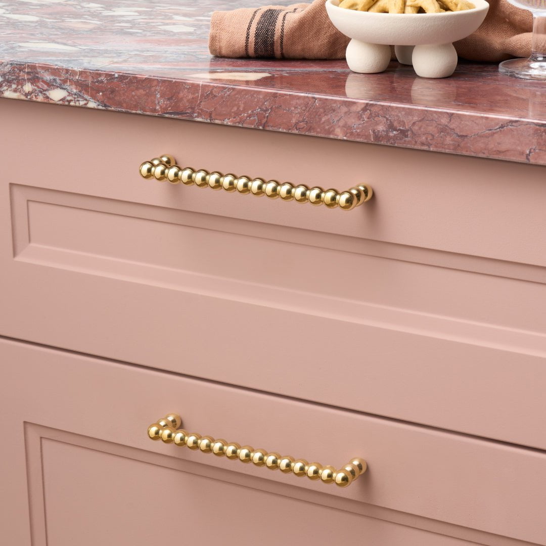 BOBBIN Rounded D Bar | Unlacquered Brass Handle BOBBIN Rounded D Bar | Unlacquered Brass Handle