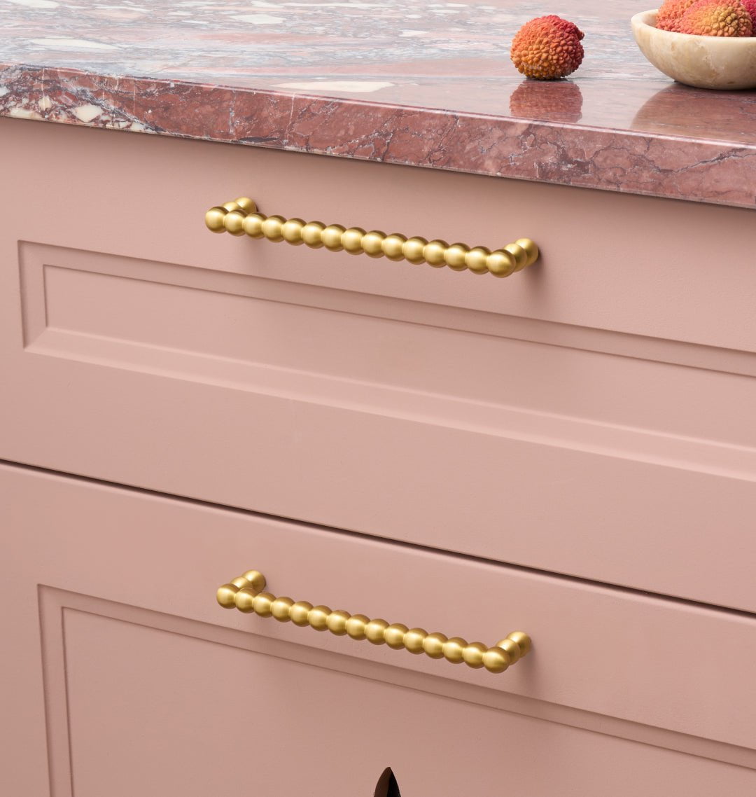 Plank Hardware Cabinetry BOBBIN D-Bar Handle - Brass