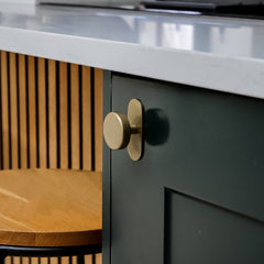Plank Hardware Cabinetry HUDSON Shaker Knob - Aged Brass