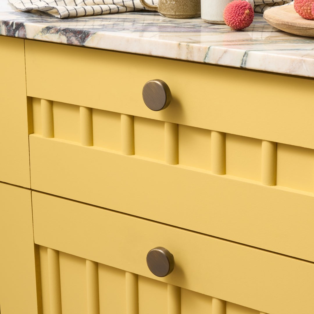 Plank Hardware Cabinetry HUDSON Shaker Knob - Antique Brass