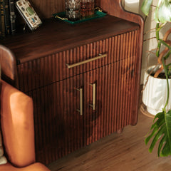 Plank Hardware Cabinetry HUDSON T-Bar Handle - Aged Brass