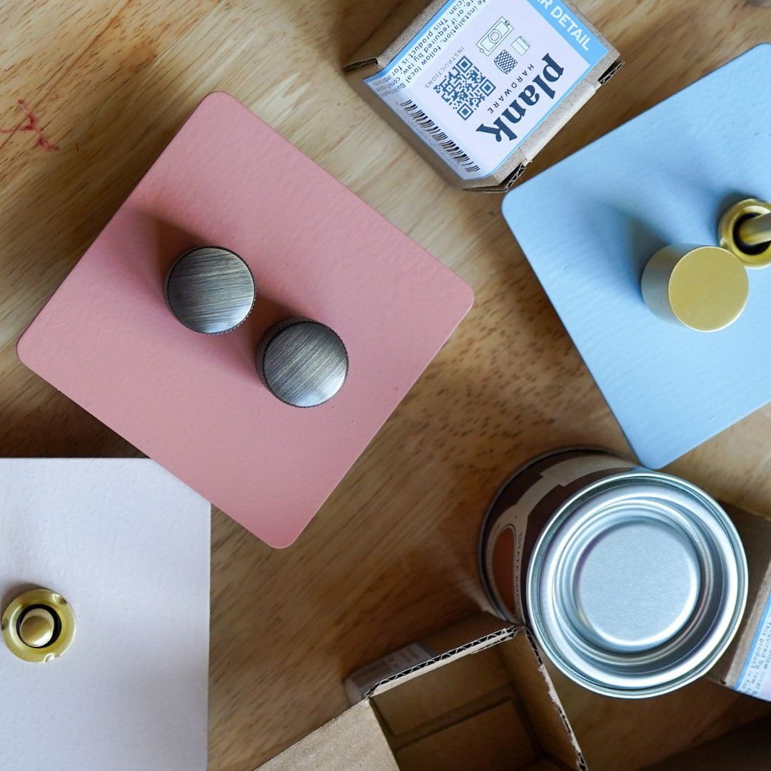 Plank Hardware Electric KEPLER 2G Paintable Dimmer Switch - Antique Brass