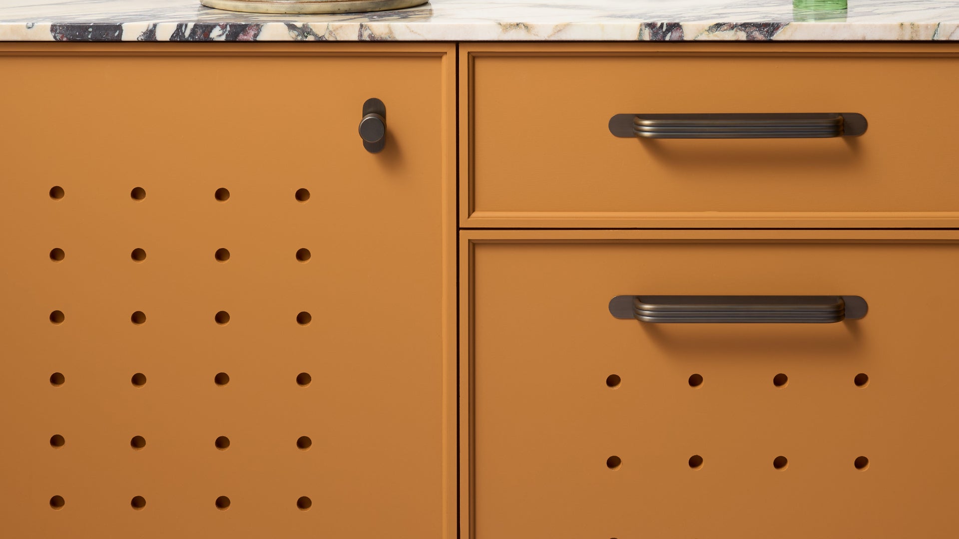 Alva Collection in Antique Brass – Plank Hardware