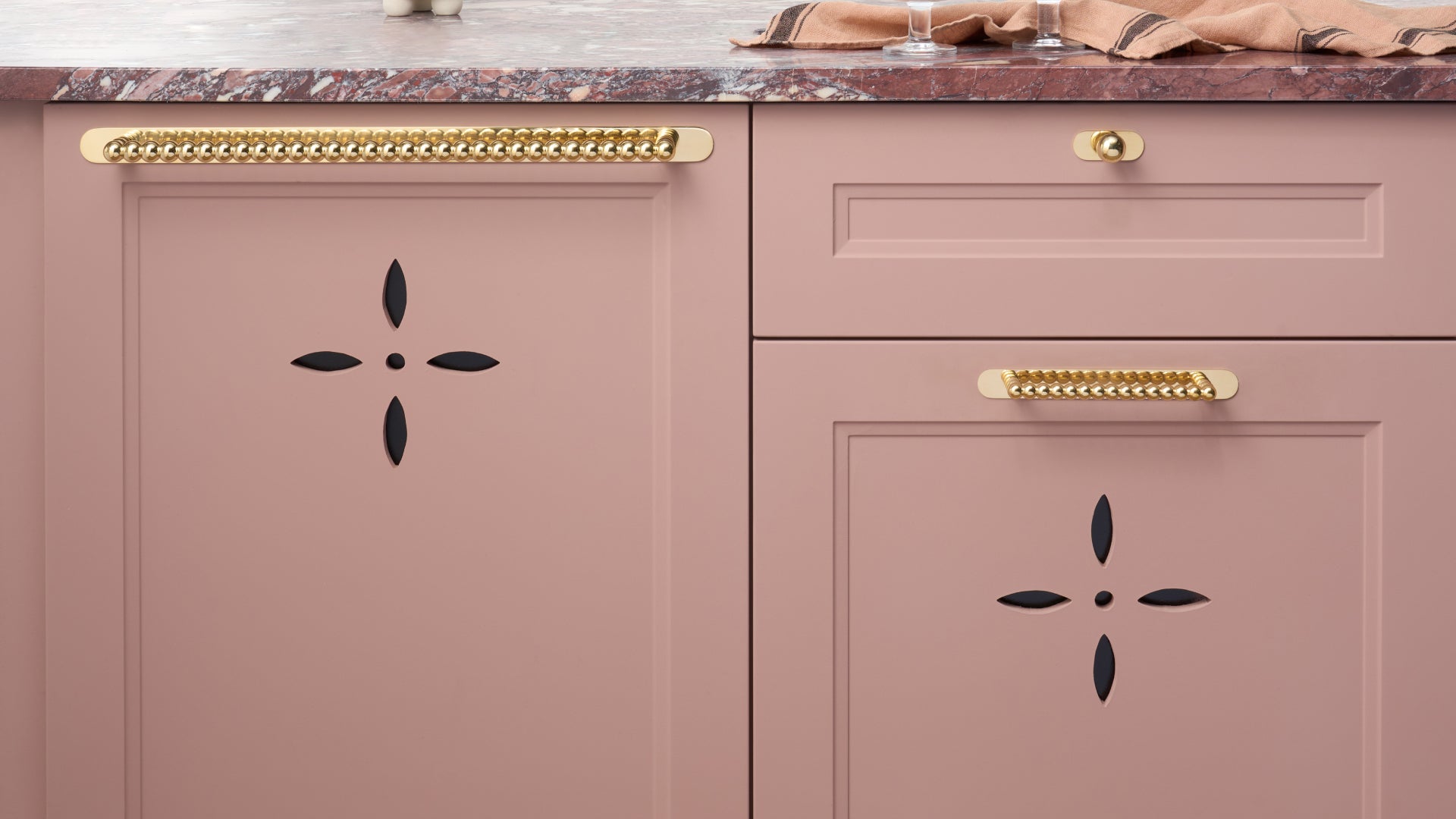 Bobbin Collection in Unlacquered Brass – Plank Hardware