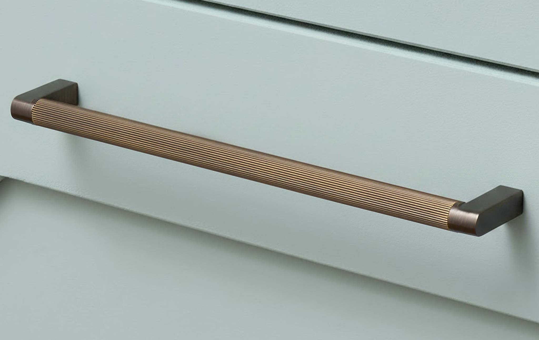Euro Plate Module Interrupteurs et prises en laiton massif | Plank Hardware