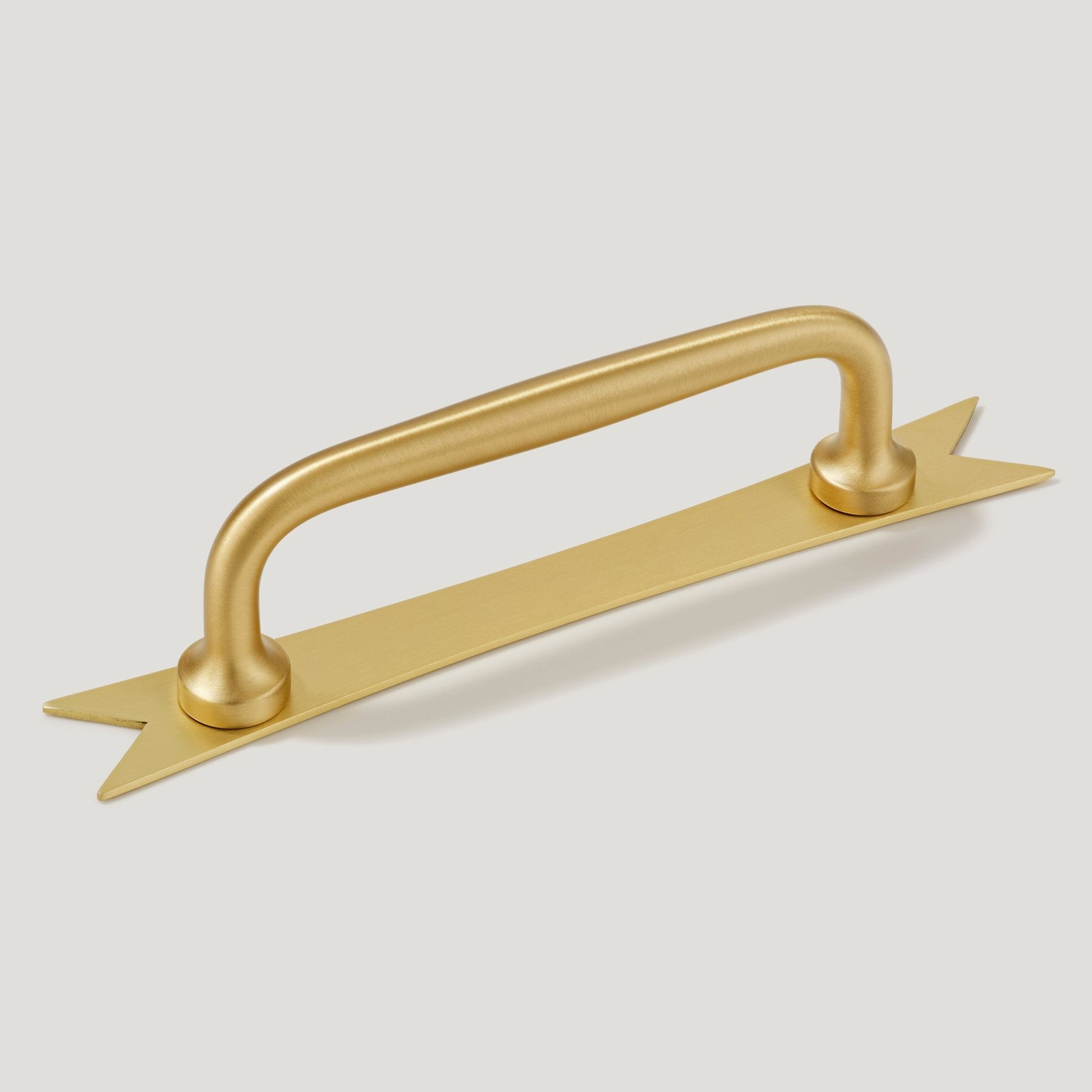 ELIZA Handle with Ribbon Backplate - Brass - Plank Hardware