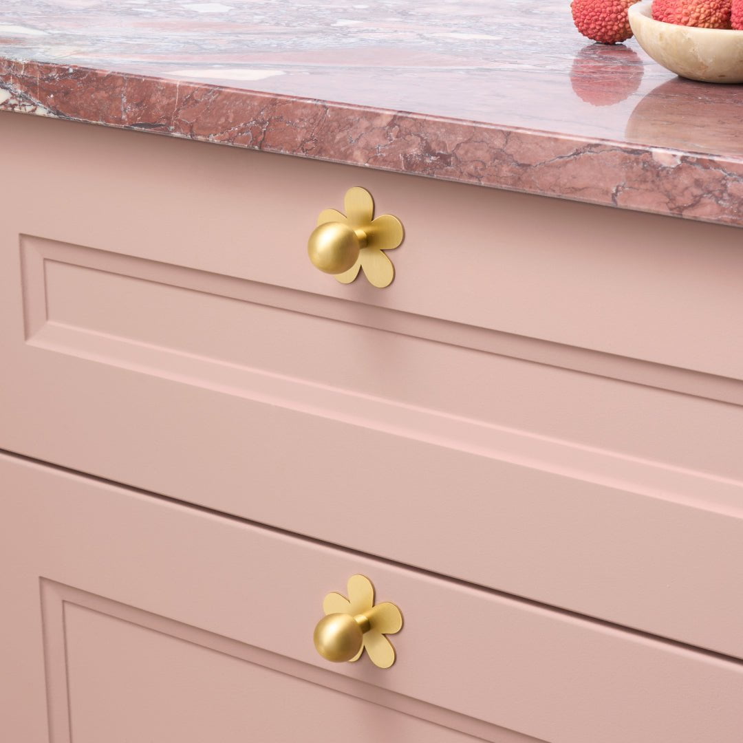 Plank Hardware Cabinetry ADA Flower Knob Backplate - Brass