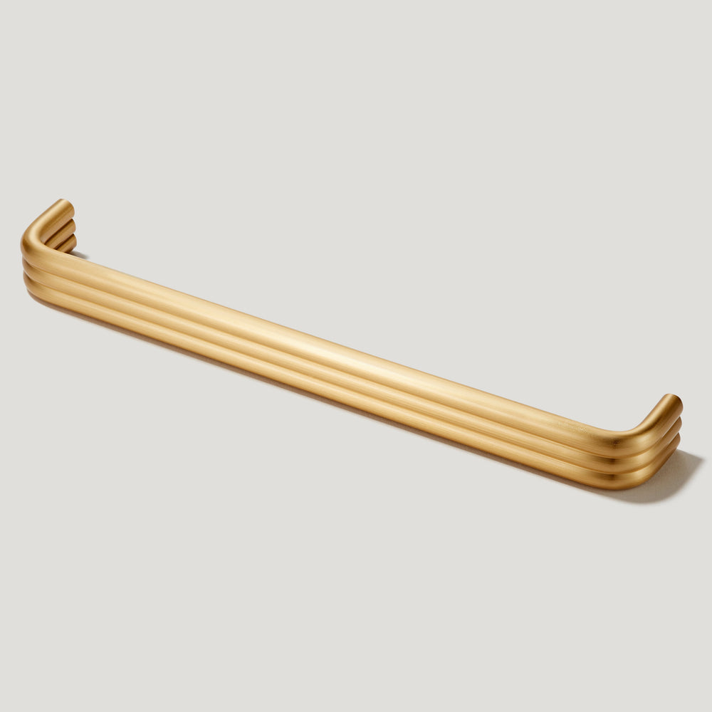 ALVA D Bar Handle - Brass