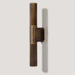 BECKER Grooved Single T Handle - Antique Brass