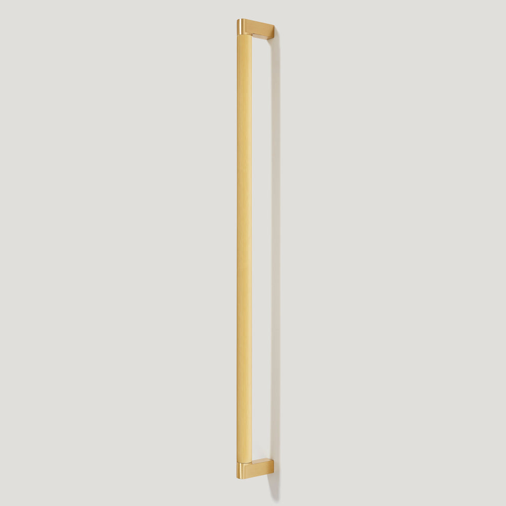 BECKER Heavyweight 470mm D Bar Handle - Brass