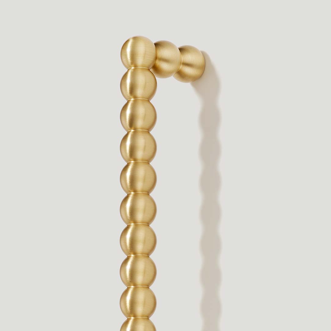Plank Hardware Cabinetry BOBBIN Heavyweight Long Handle - Brass
