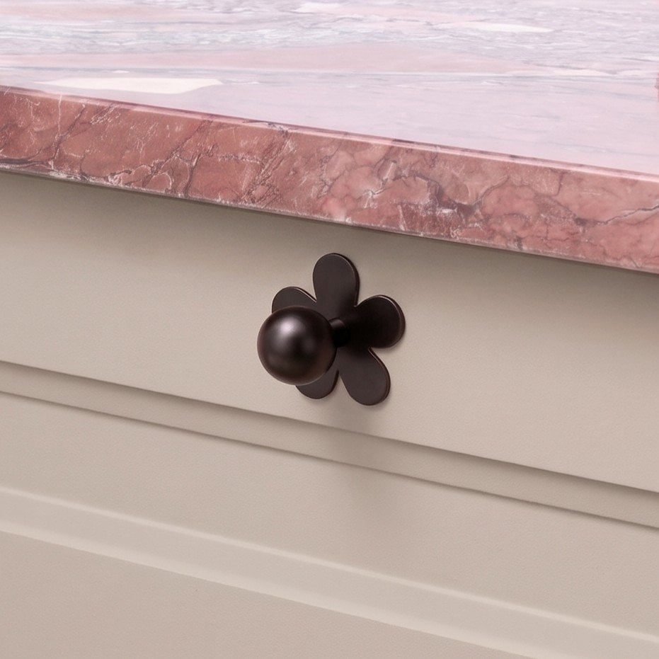 Plank Hardware Cabinetry BOBBIN Knob - Blackened Bronze