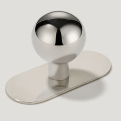Abgerundeter BOBBIN-Knopf – poliertes Nickel