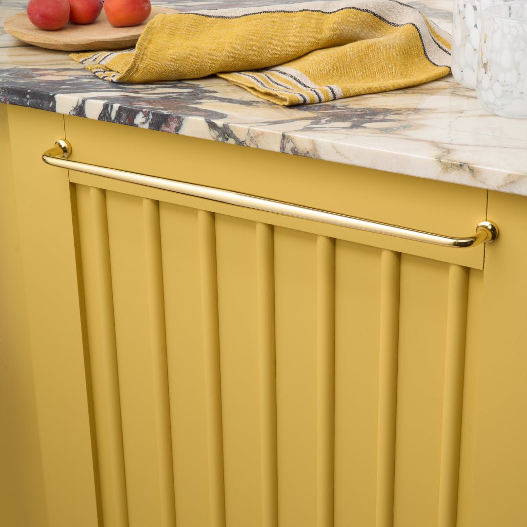 Plank Hardware Cabinetry 476mm (457mm CC) GRAYSON 476mm Heavyweight Handle - Unlacquered Brass