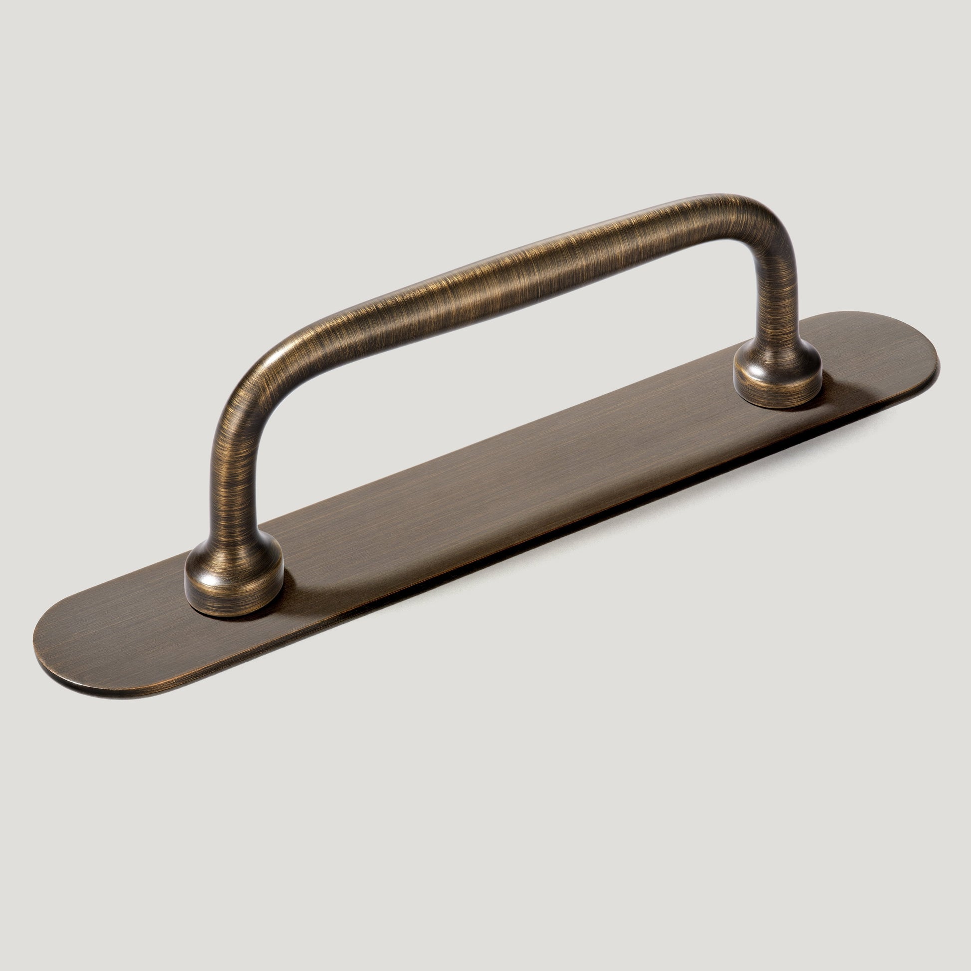 Plank Hardware Cabinetry 111mm (96mm CC) / Handle with Backplate GRAYSON Handle - Antique Brass