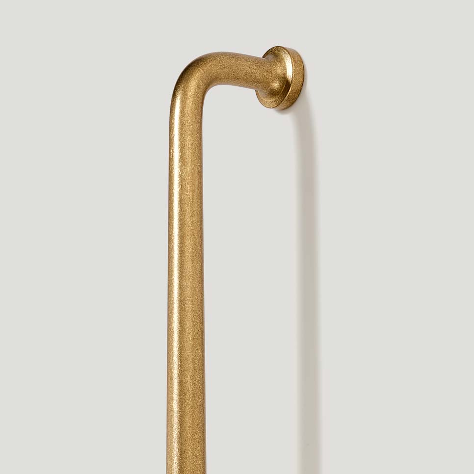 Plank Hardware Cabinetry GRAYSON Heavyweight Long Handle - Aged Brass