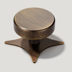 Plank Hardware Cabinetry Knob with Star Bakplate GRAYSON Shaker Knob - Antique Brass