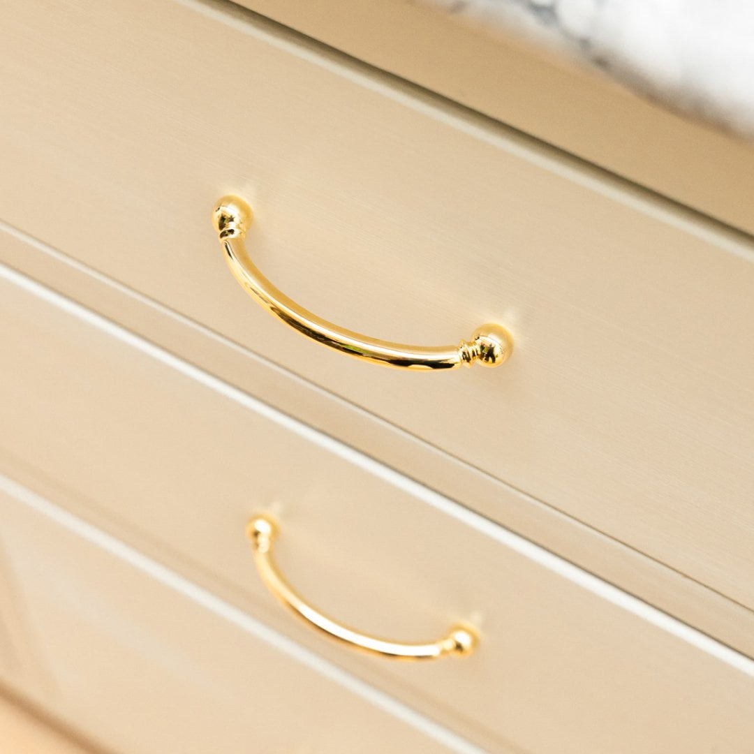 Plank Hardware Cabinetry JAMES Handle - Unlacquered Brass