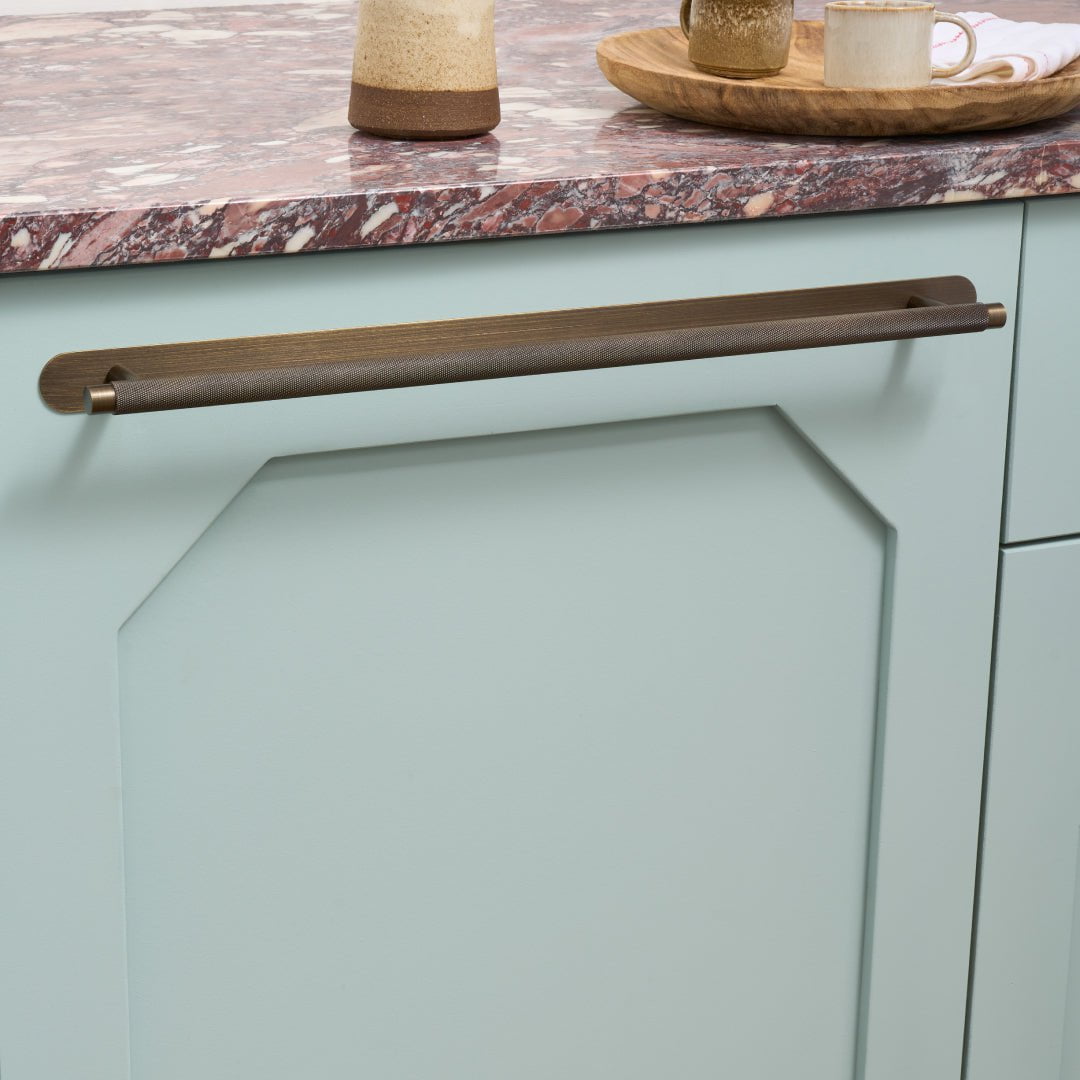 Plank Hardware Cabinetry KEPLER Heavyweight Appliance Pull - Antique Brass