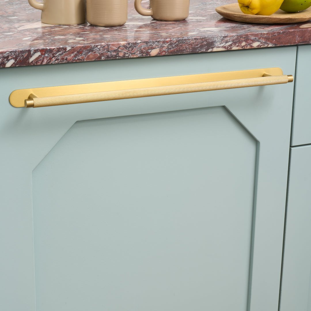 Plank Hardware Cabinetry KEPLER Heavyweight Closet Bar Handle - Brass