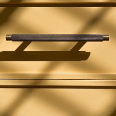 Plank Hardware Cabinetry KEPLER Knurled T-Bar Handle - Antique Brass