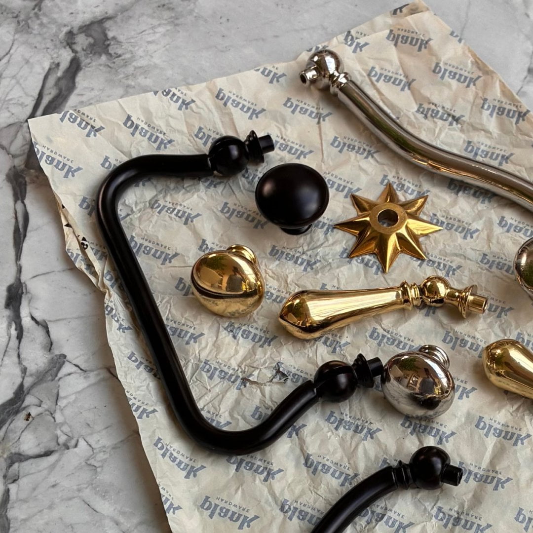 Plank Hardware Cabinetry OLSON Swing Pull - Blackened Bronze
