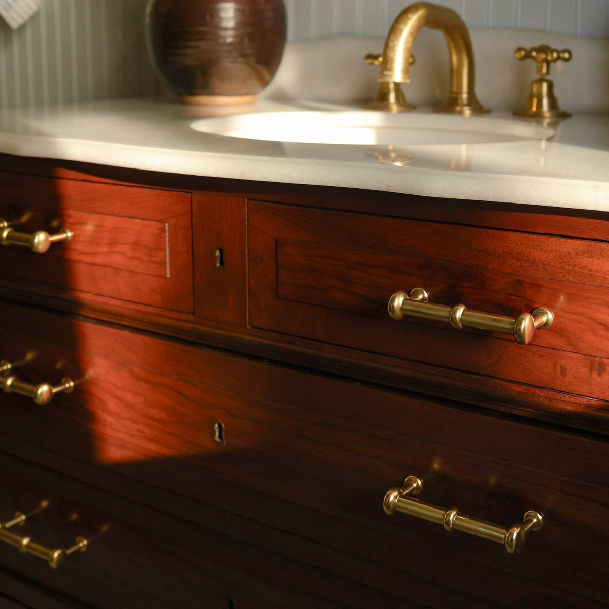 Plank Hardware Cabinetry PEYTON Handle - Unlacquered Brass