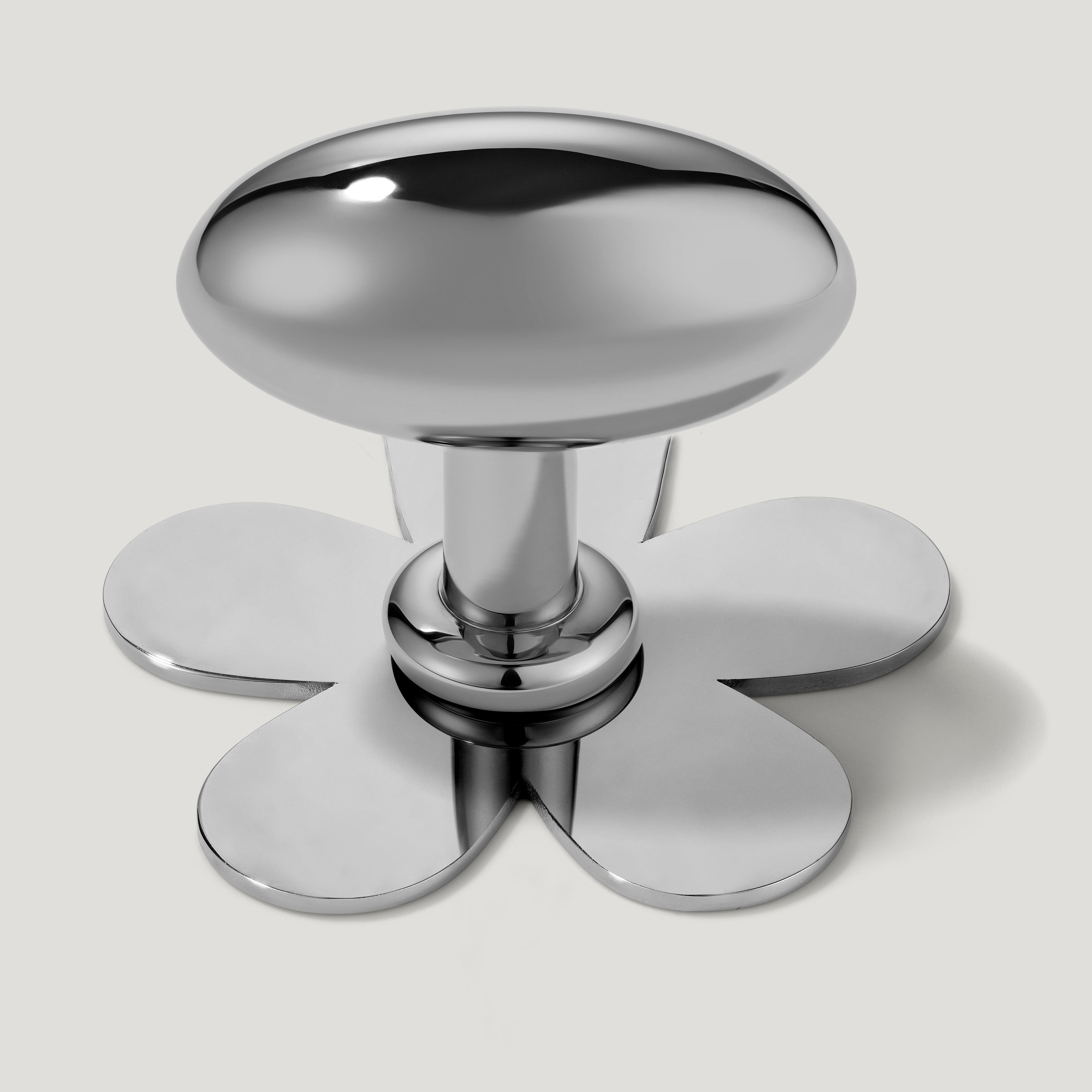 Plank Hardware Cabinetry Knob with Flower Backplate PEYTON Oval Knob - Polished Nickel