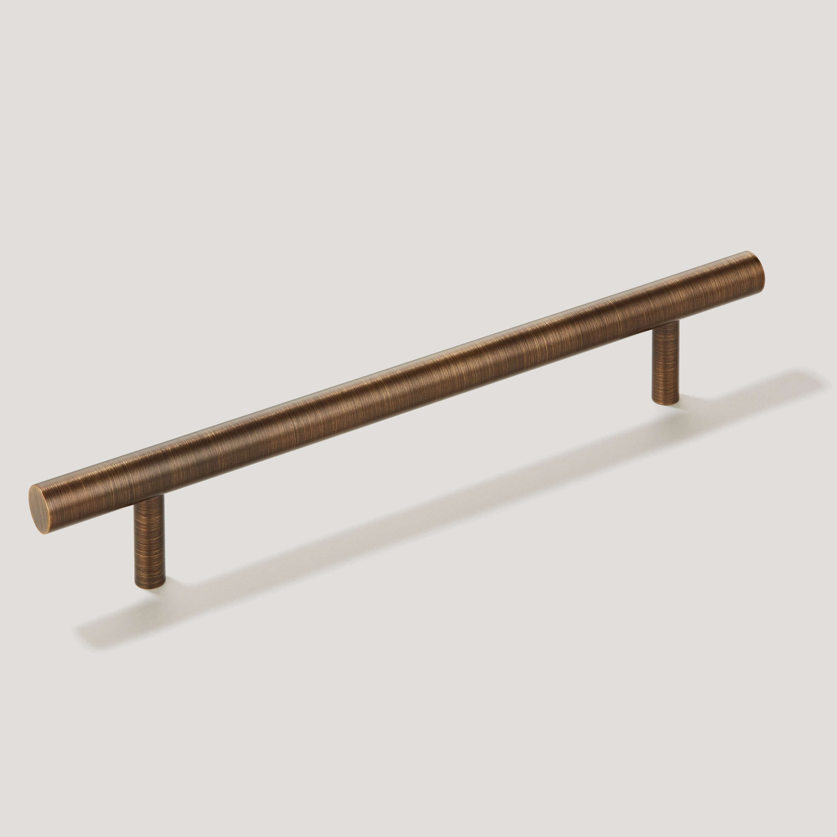 Plank Hardware Cabinetry WATT T-Bar Handle - Antique Brass