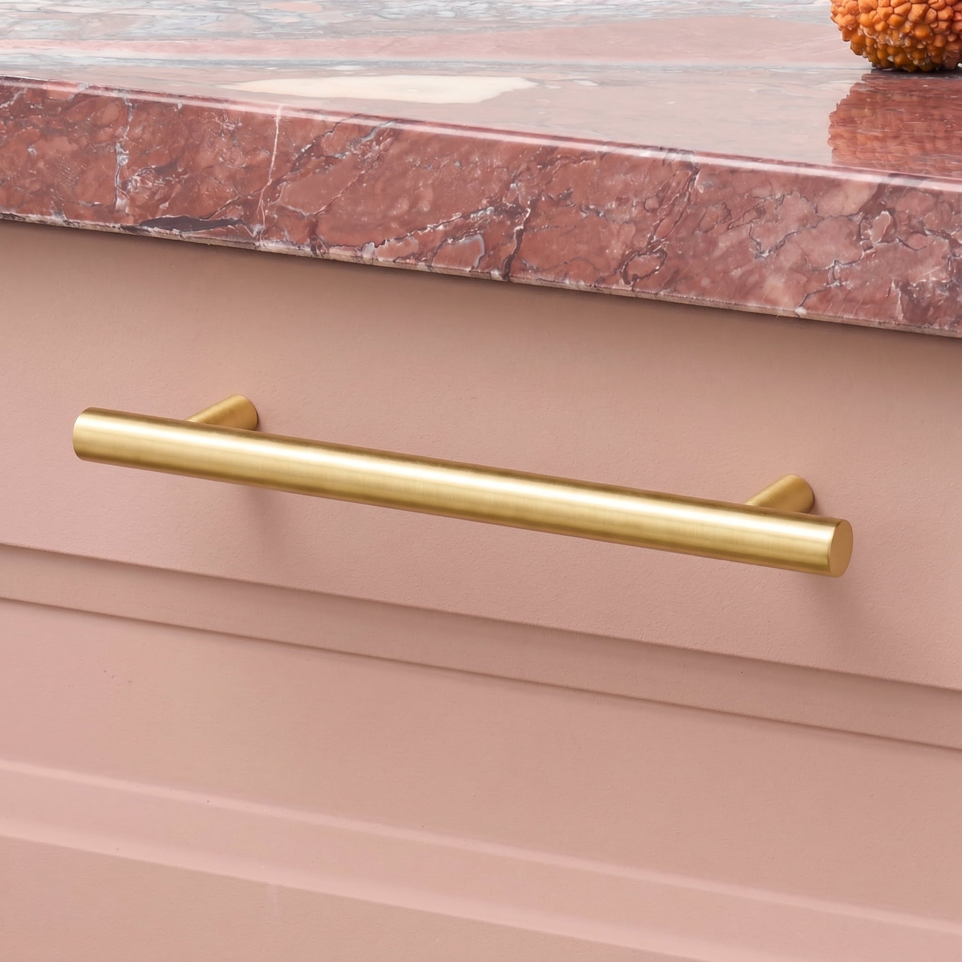 Plank Hardware Cabinetry WATT T-Bar Handle - Brass