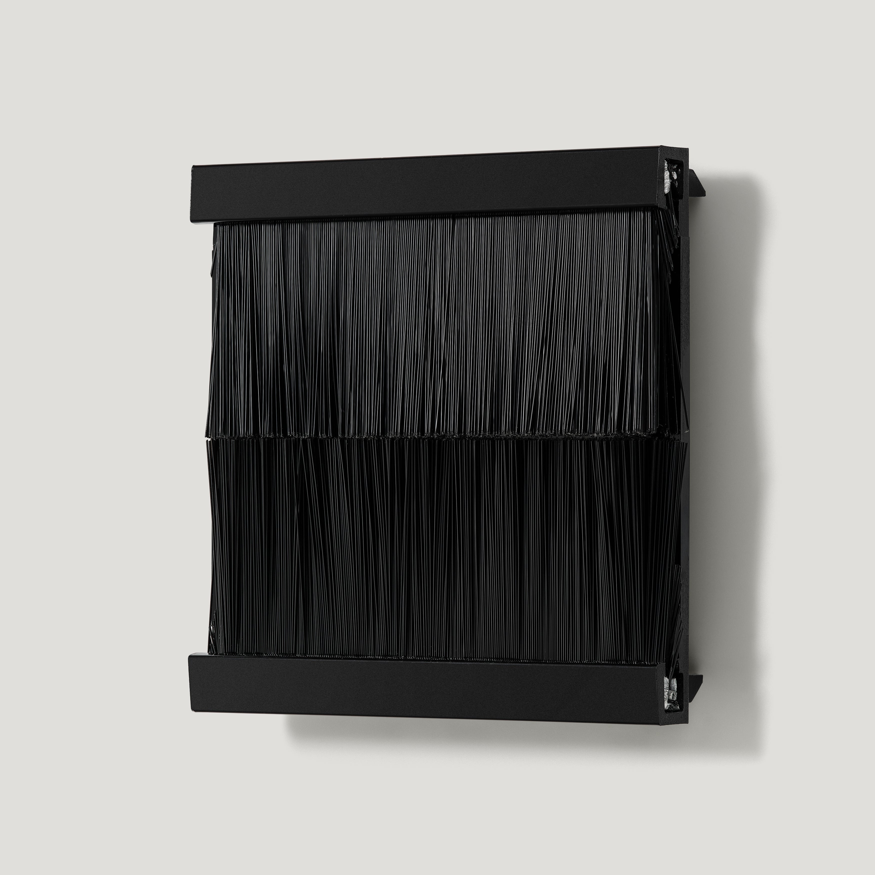 Plank Hardware Electric 1G Cable Tidy - Black