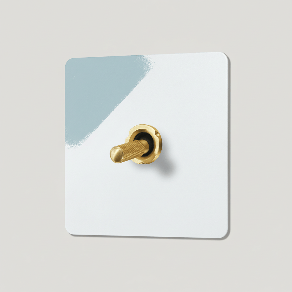 Plank Hardware Electric KEPLER 1G Paintable Toggle - Brass