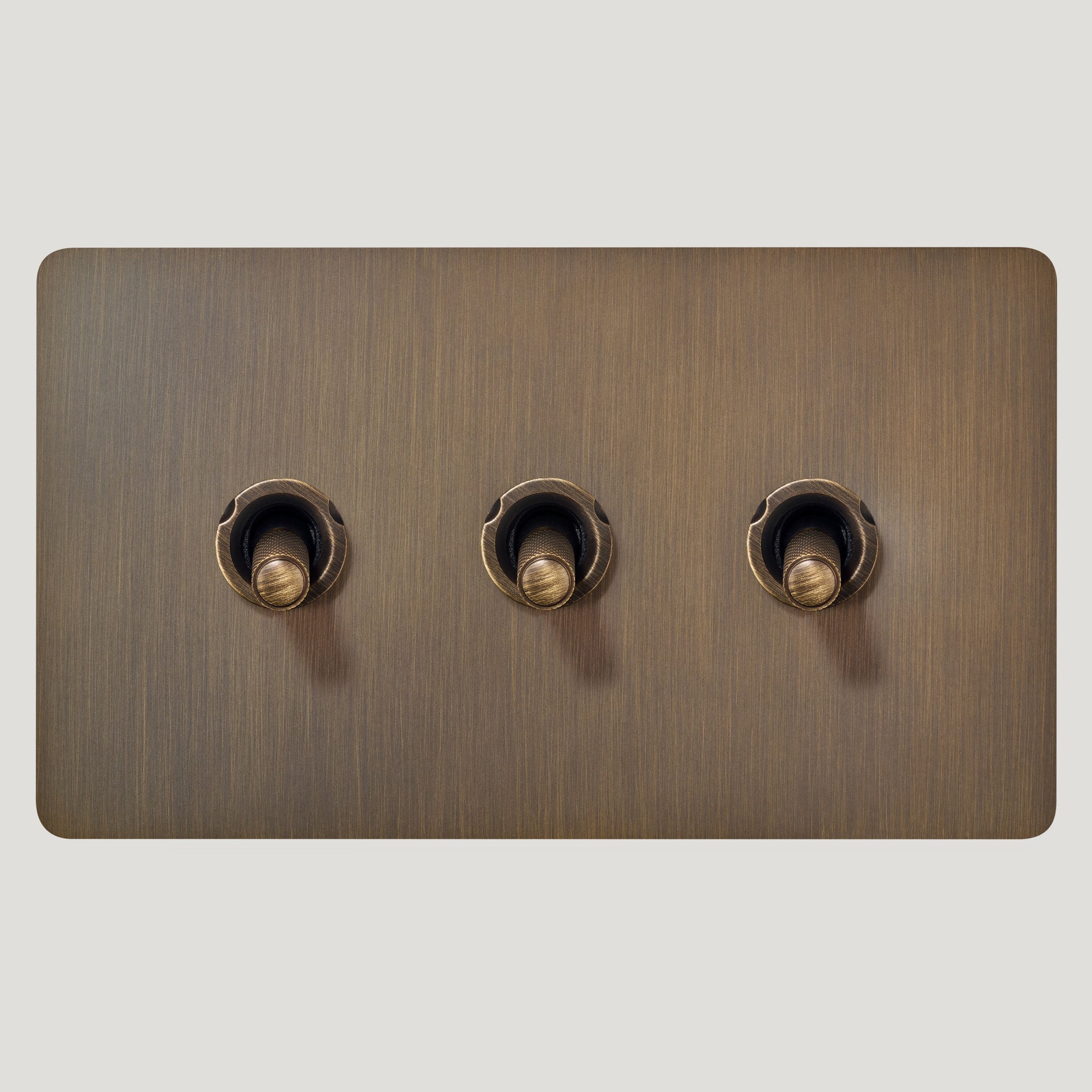 Plank Hardware Electric KEPLER 3G Two Way Knurled Toggle Switch - Antique Brass