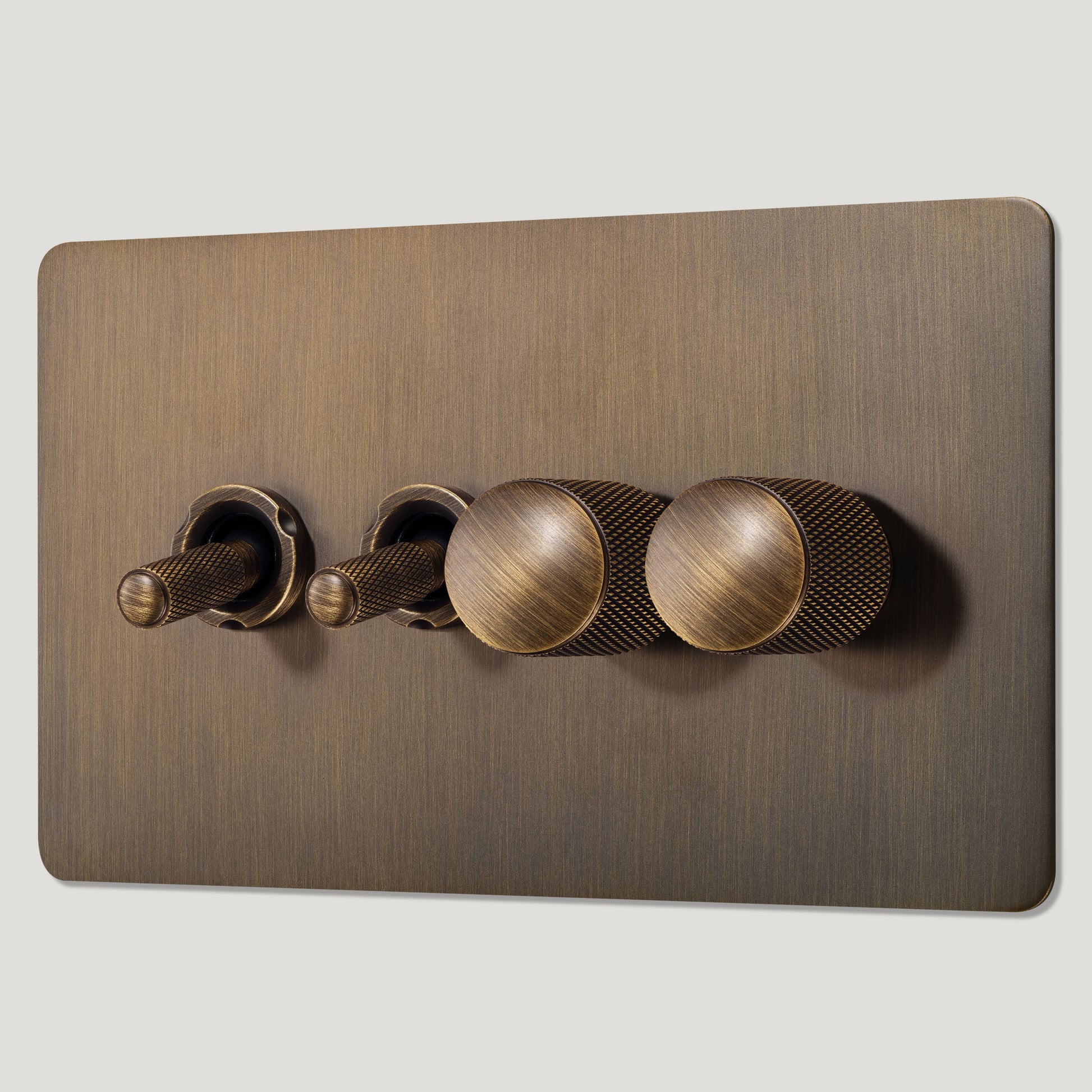 Plank Hardware Electric KEPLER 4G Knurled Mixed Switch 2 Toggle / 2 Dimmer - Antique Brass