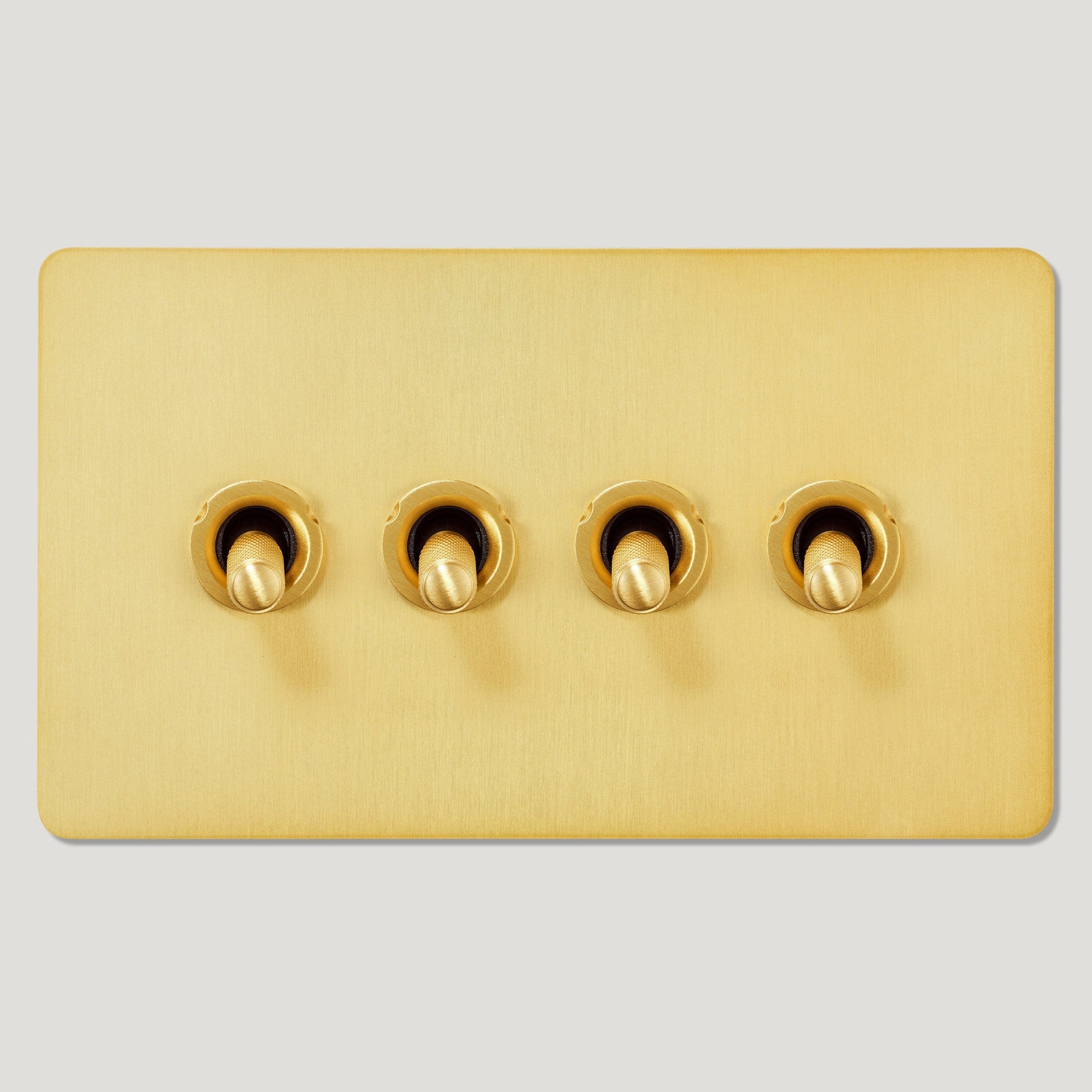 Plank Hardware Electric KEPLER 4G Two Way Knurled Toggle - Brass