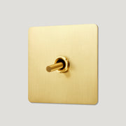 Plank Hardware Electric MAXWELL 1G Smooth Toggle - Brass