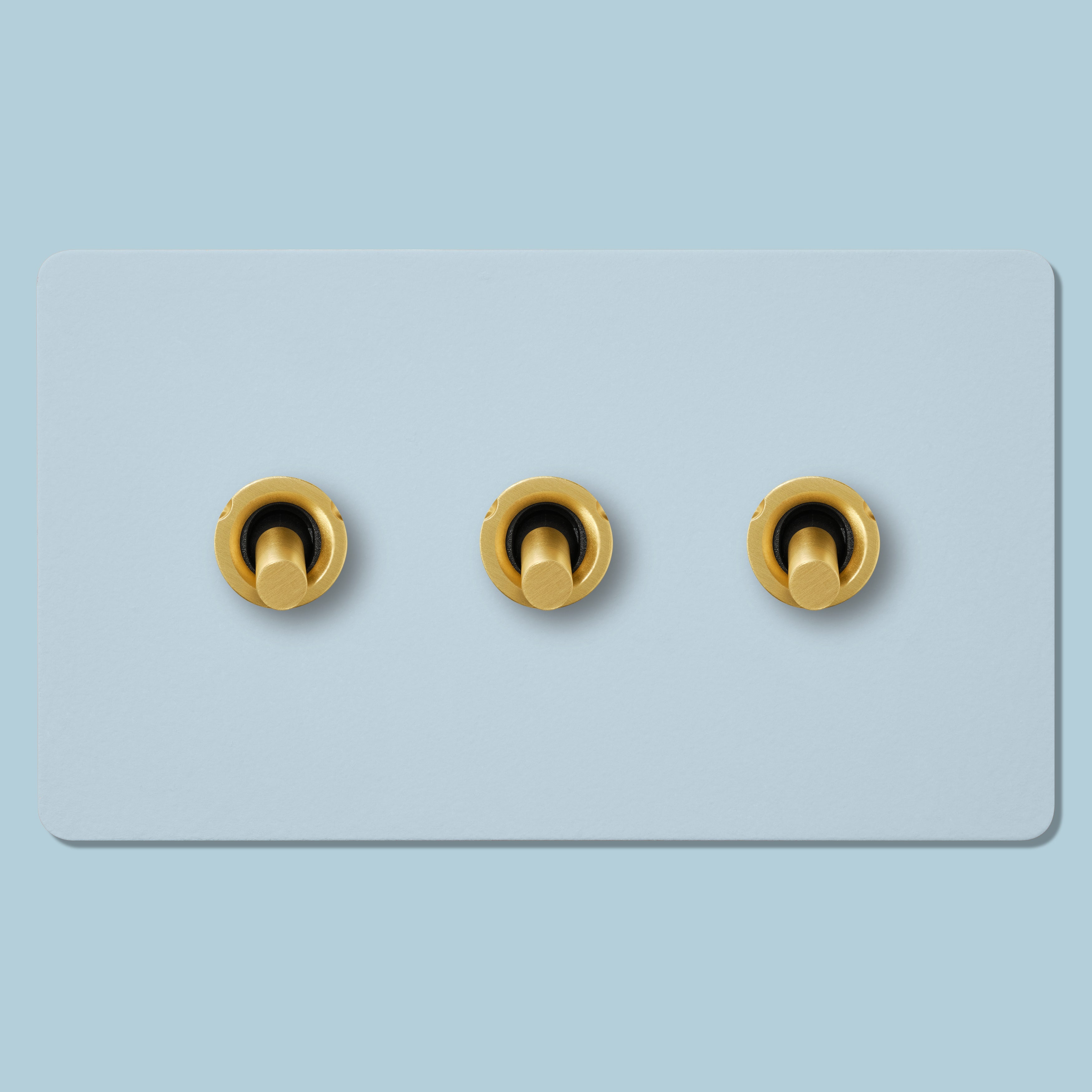 Plank Hardware Electric MAXWELL 3G Paintable Toggle Switch - Brass