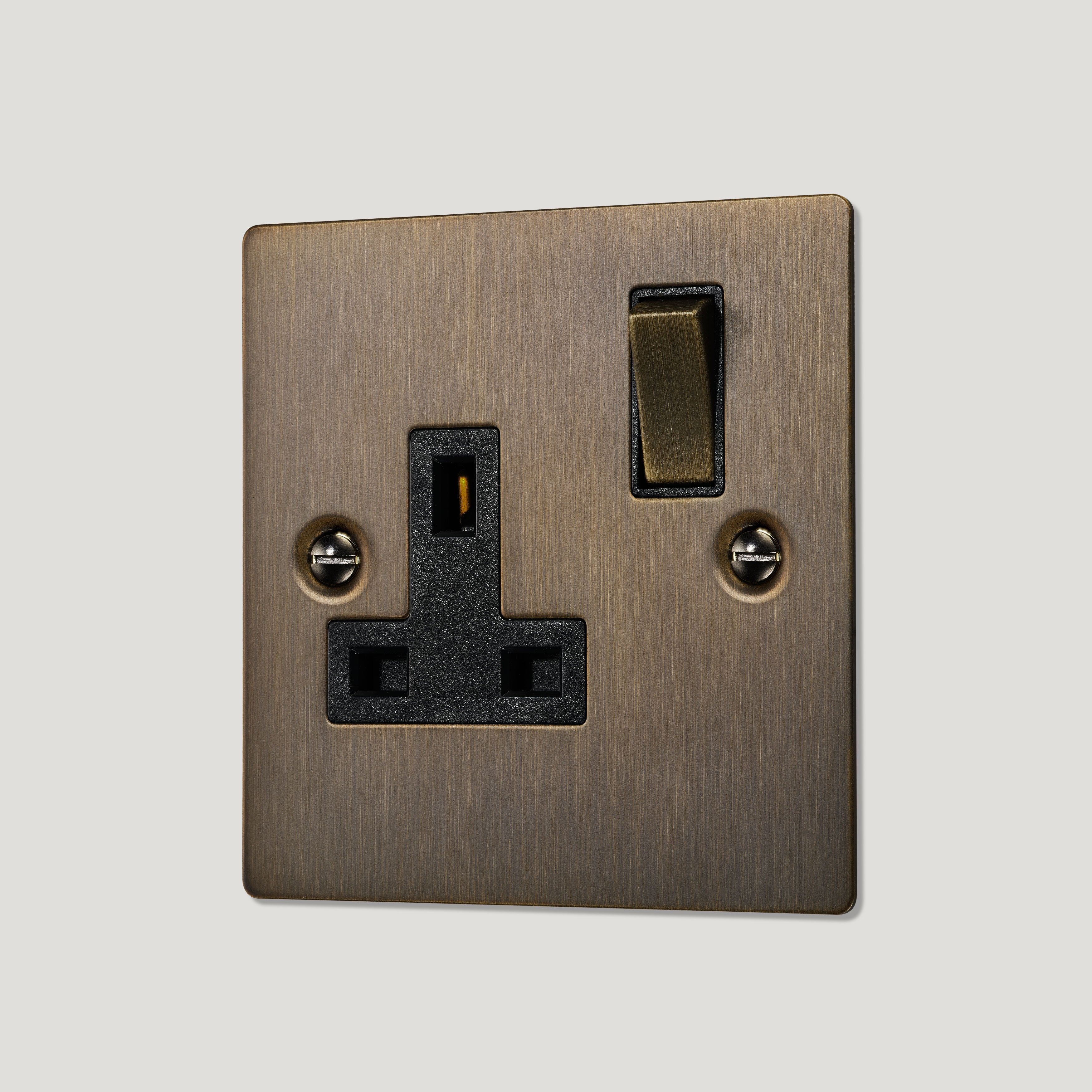Plank Hardware Electric SYLVIE Single Plug Socket - Antique Brass (Black Insert)