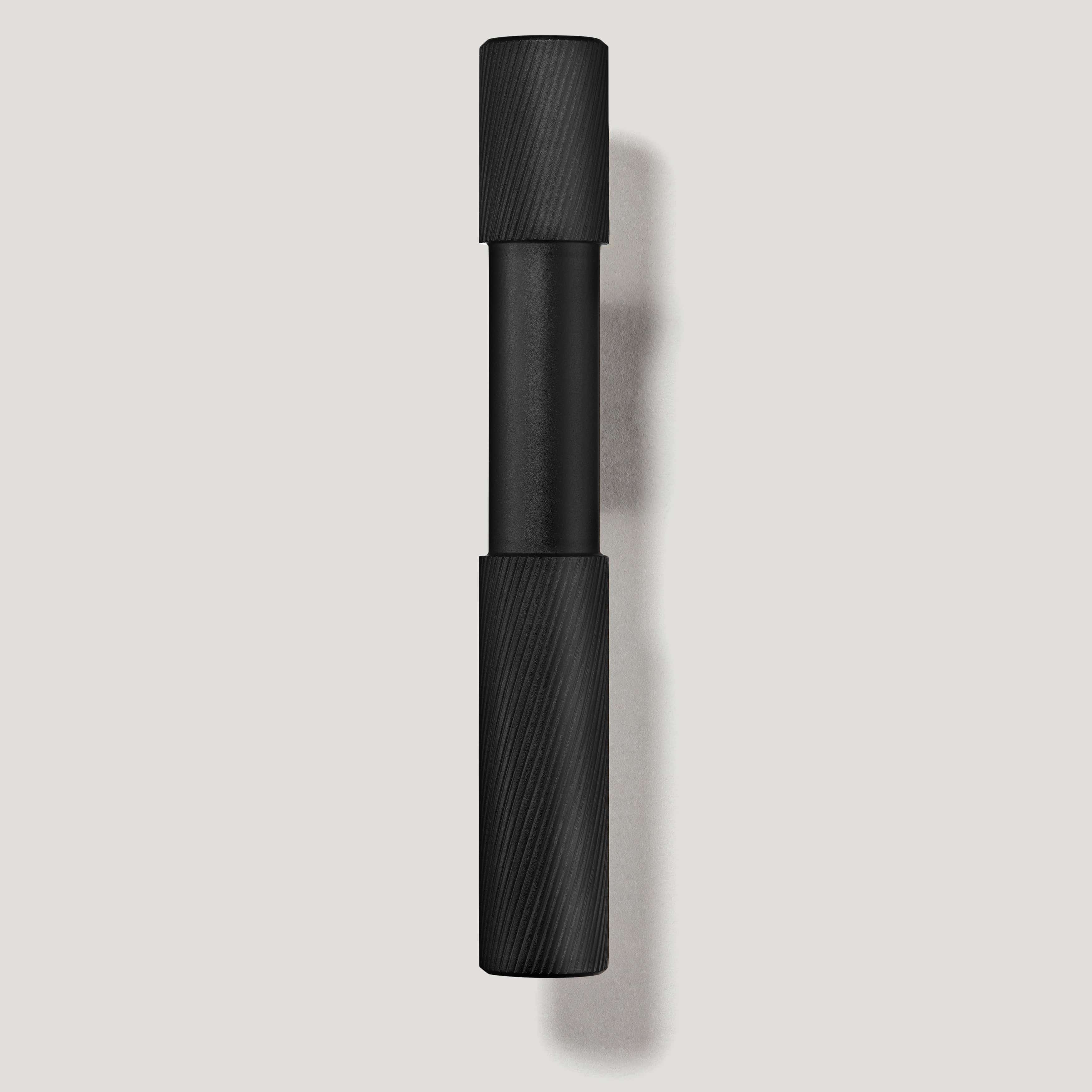 Plank Hardware Handles & Knobs 100mm (15mm CC) SCOTT Swirled Handle - Black