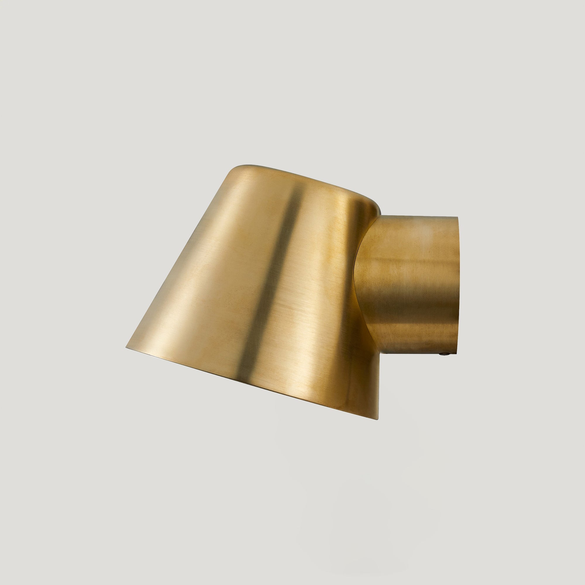 Plank Hardware Lighting ALERIA Wall Light - Rustic Brass
