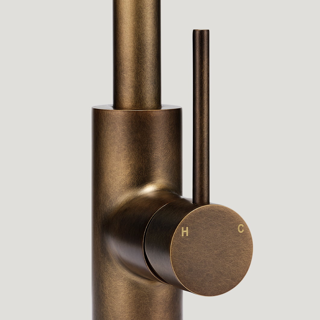 Plank Hardware Taps MORGAN Pull Out Tap - Antique Brass