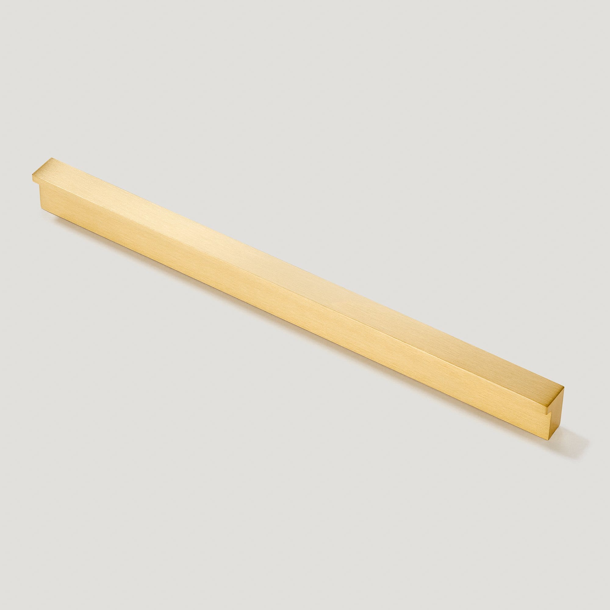 Plank Hardware Handles & Knobs BLAKE Minimalist Handle - Solid Brass