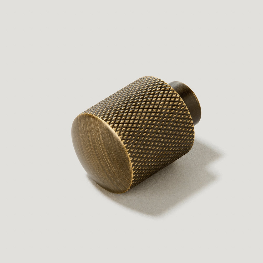 FRANKLIN Knurled Button Knob - Antique Brass