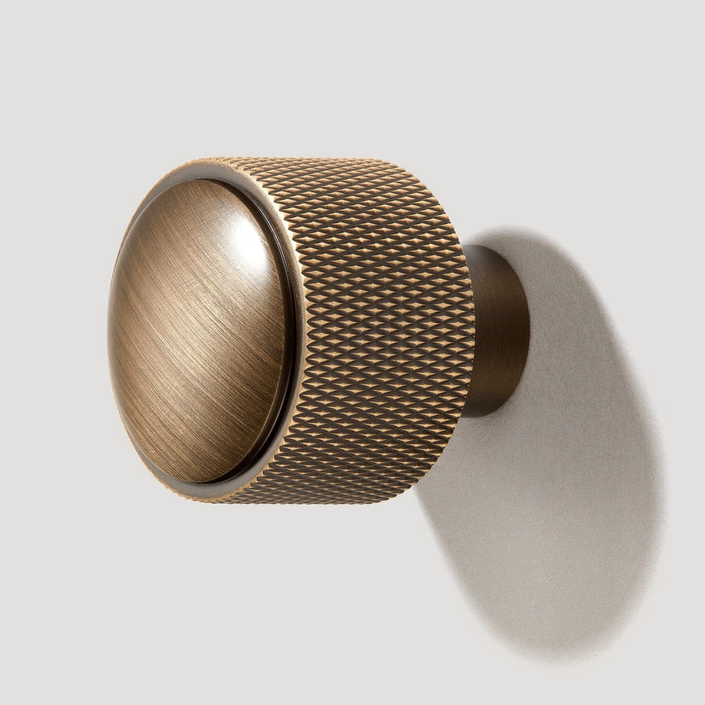 HUMBOLDT Knurled Button Hook - Antique Brass