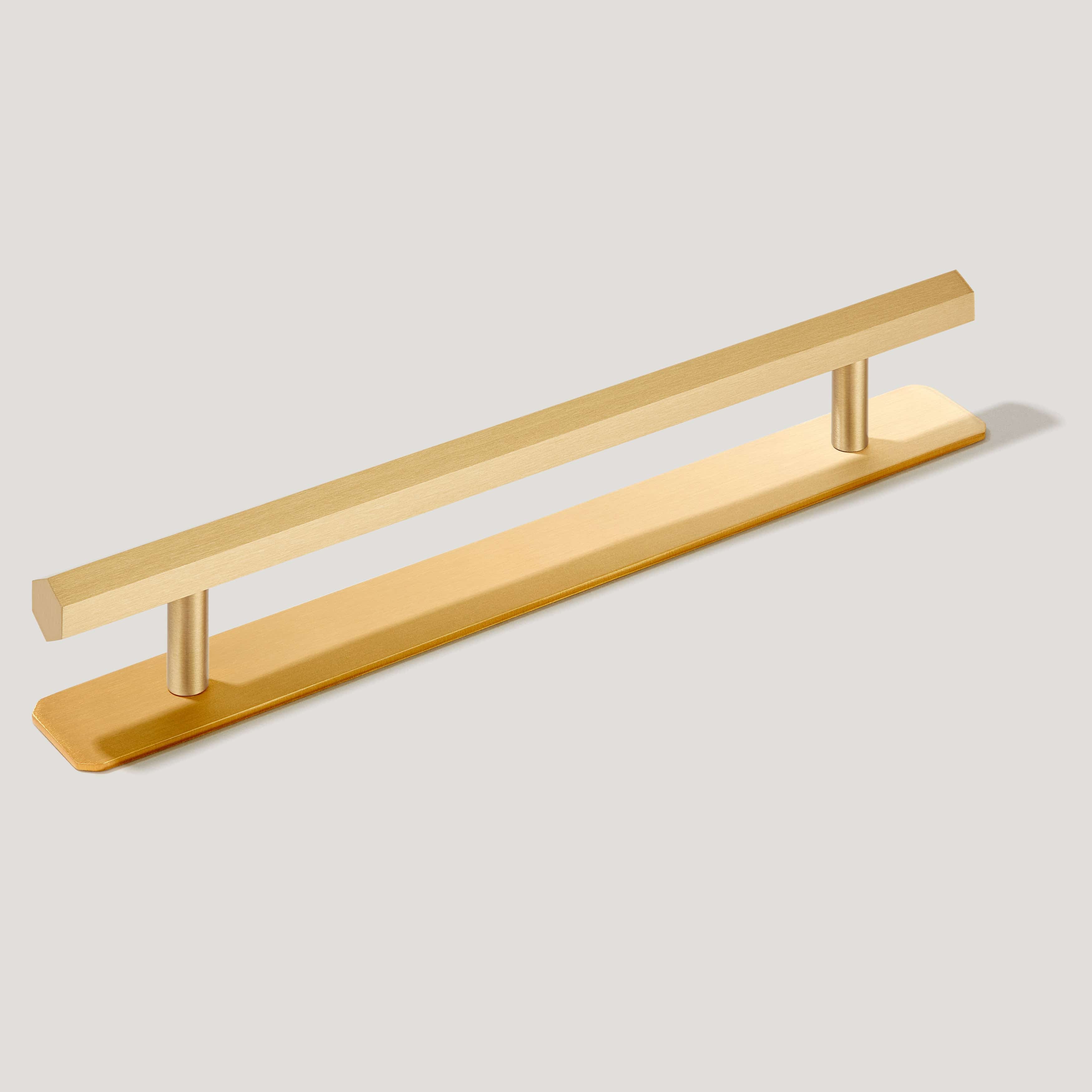 Plank Hardware Handles & Knobs 150mm (96mm CC) / Handle with Backplate HUXLEY Hexagonal Handle - Brass
