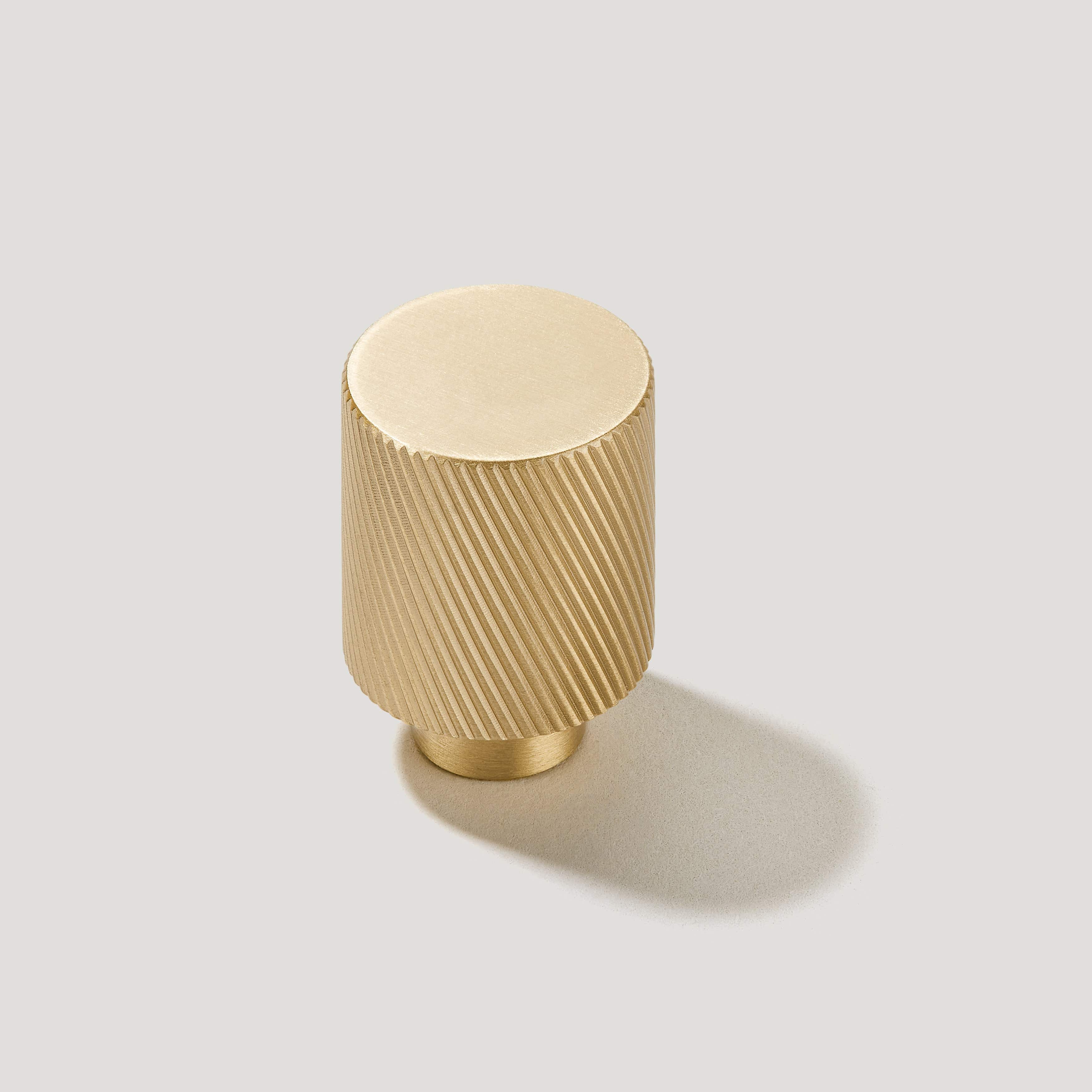 Plank Hardware Handles & Knobs SADLER Swirl Knob - Brass