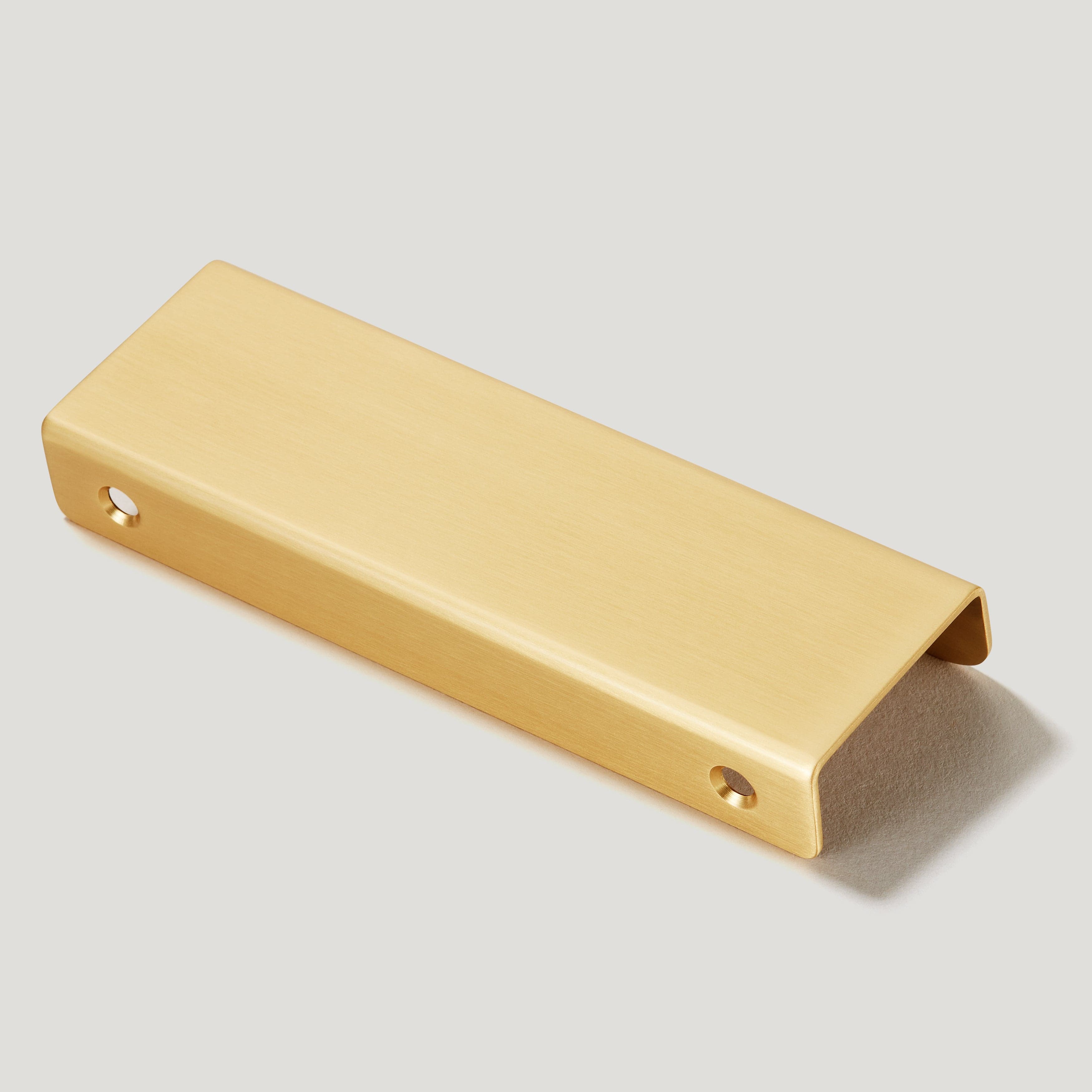 Plank Hardware Handles & Knobs SCALLOP Edge Pull Handle - Brass