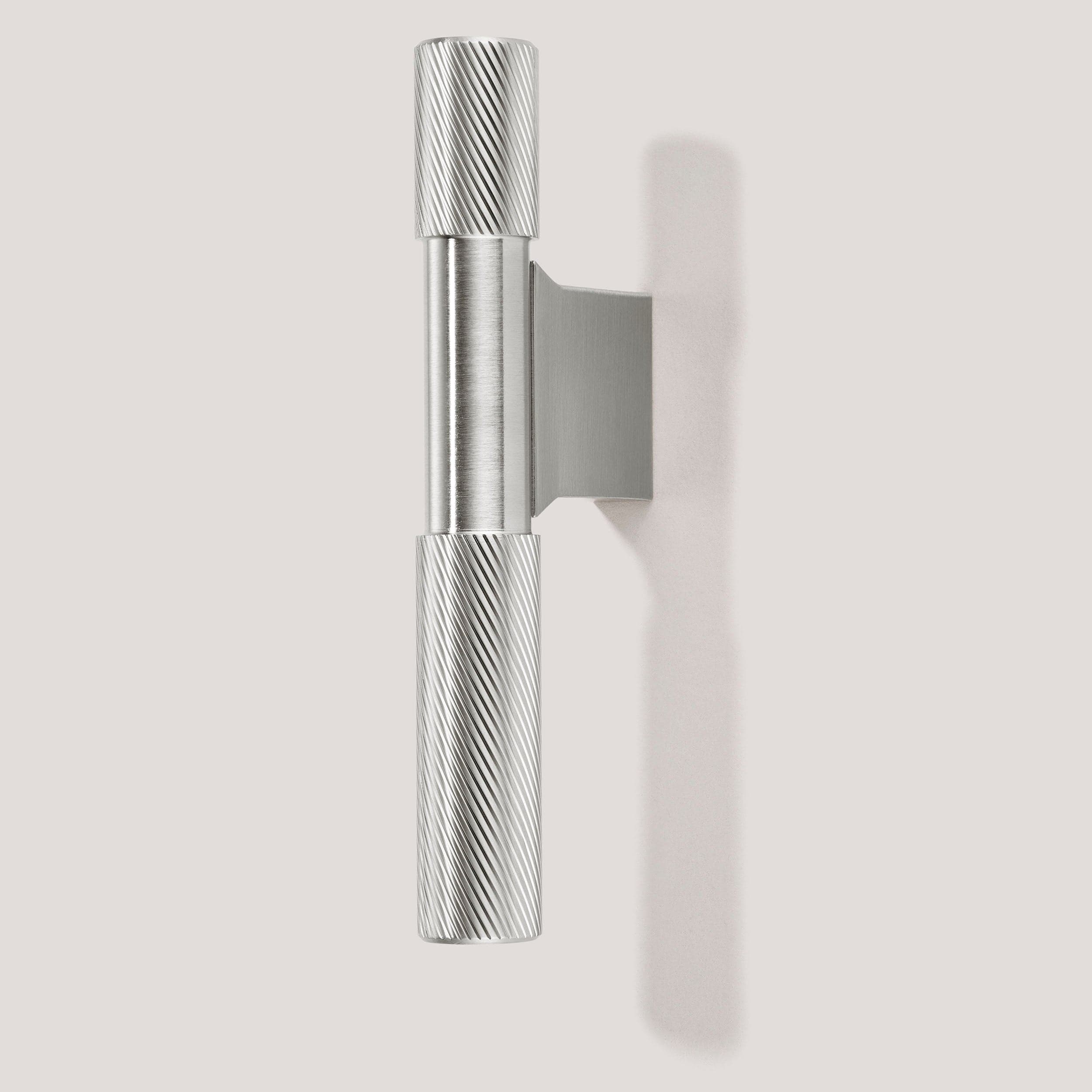 Plank Hardware Handles & Knobs 100mm (15mm CC) SCOTT Swirled Handle - Stainless Steel